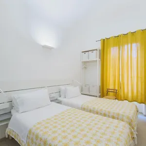 Alojamento de Acomodação e Pequeno-almoço Central Savona, Savona